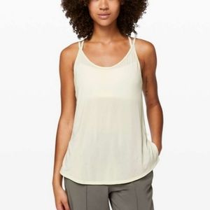 Lululemon top